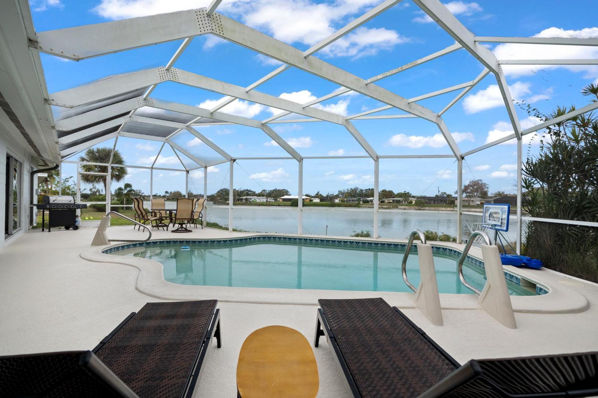 Venice Lakefront Pool Home Exterior photo