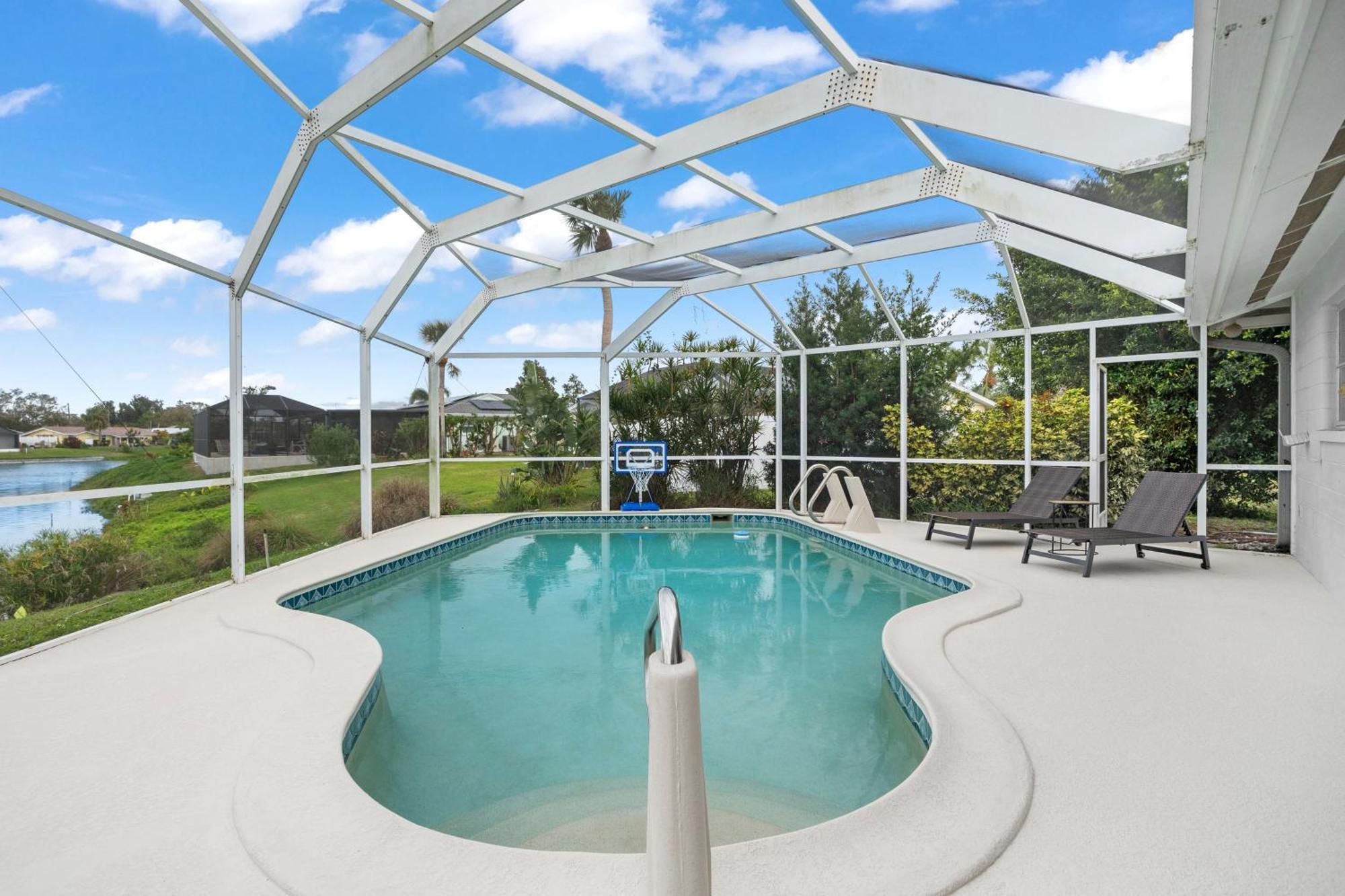 Venice Lakefront Pool Home Exterior photo